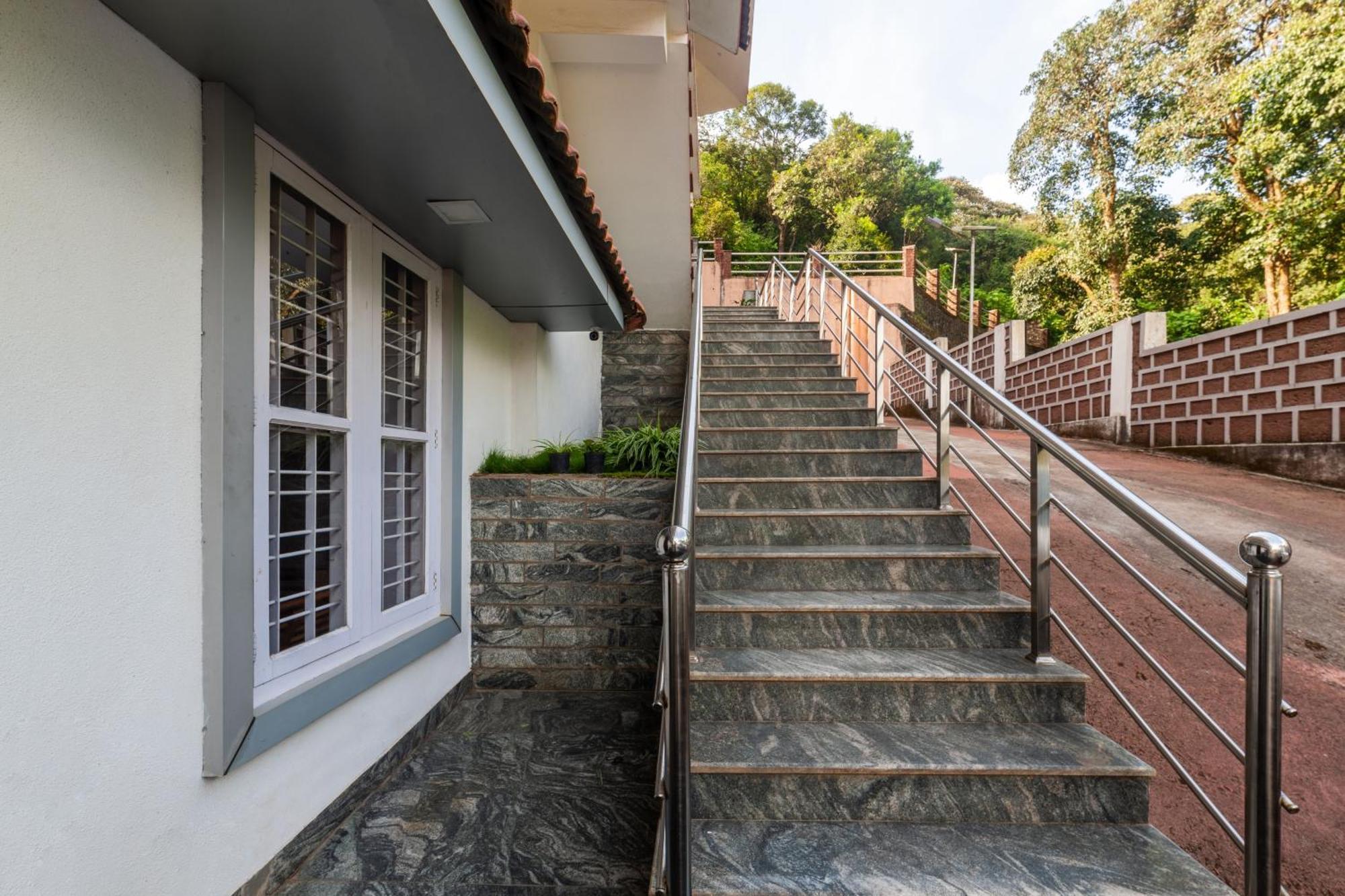 Treebo Yajna Comforts KODAGU Exterior foto
